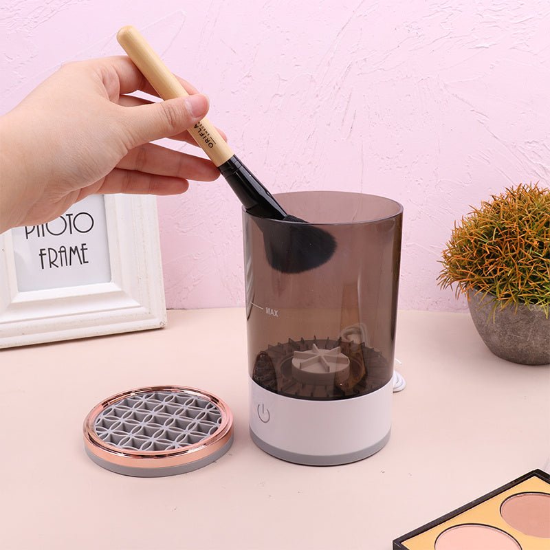 Women Eye Shadow Brush Cleaning Tool Portable Electric Makeup Brush Cleaner Machine With USB Charging Automatic Cosmetic Brush - Expo GGrey and whiteUSB0